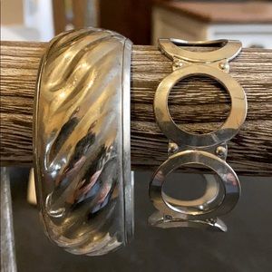 🍀Silver Toned Bracelets